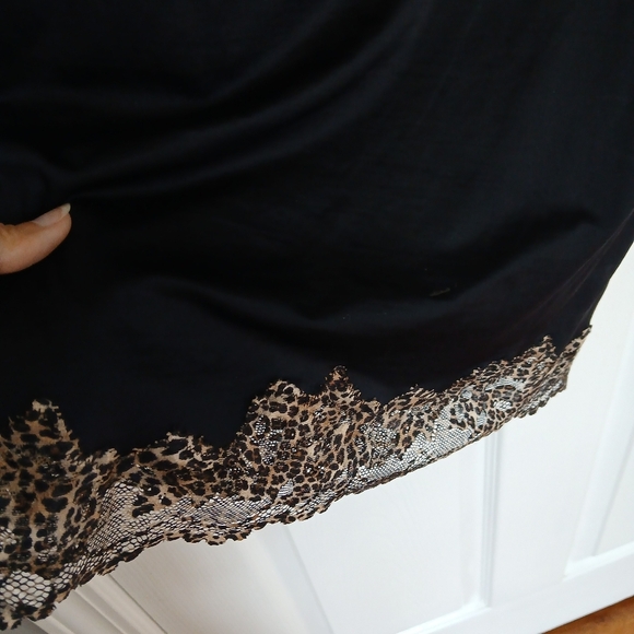 Victoria Secret Very Sexy Collection Black Chemise SZ L Cheetah print lace - Picture 2 of 5